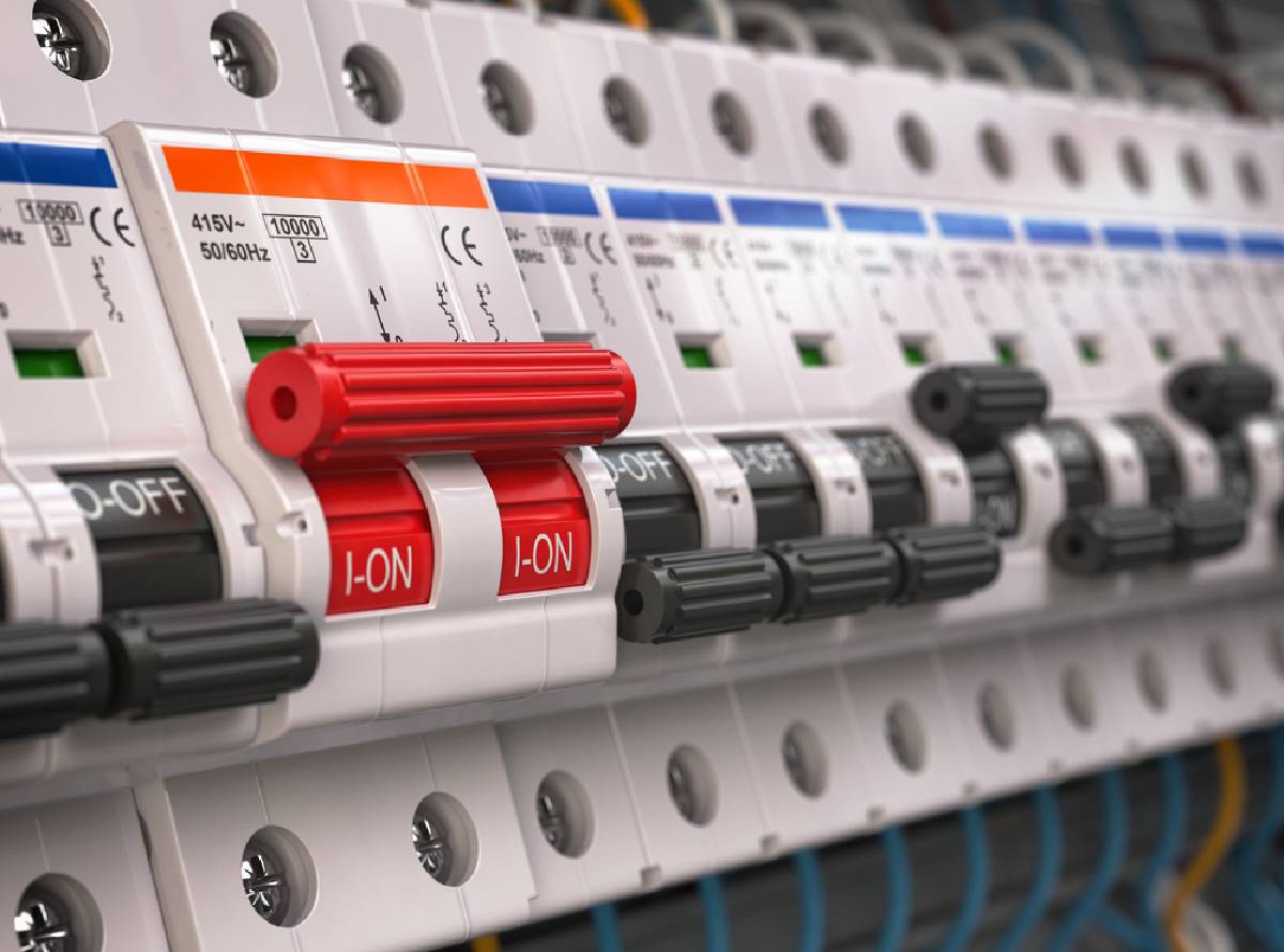 Electrician in Mitcham and South West London Electrician in Mitcham and South West London