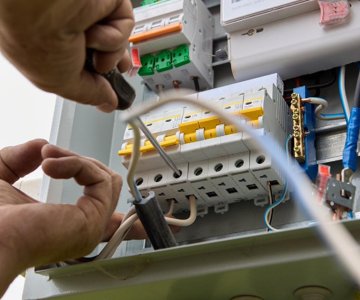 Electrician in Mitcham and South West London